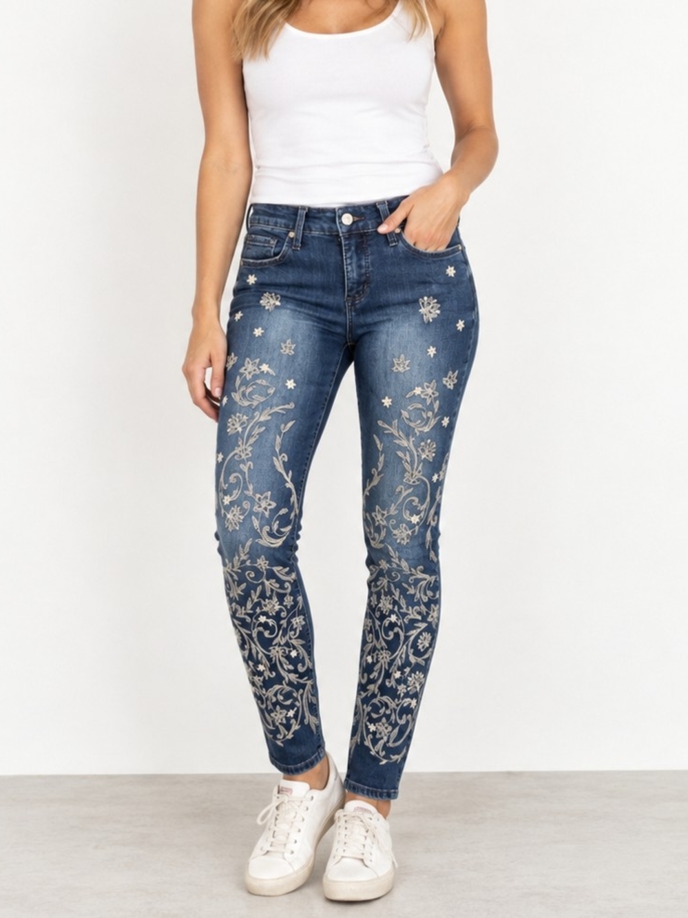 Vintage America Women’s Skinny Jeans Blue Embroidered Floral Stretch Denim 4